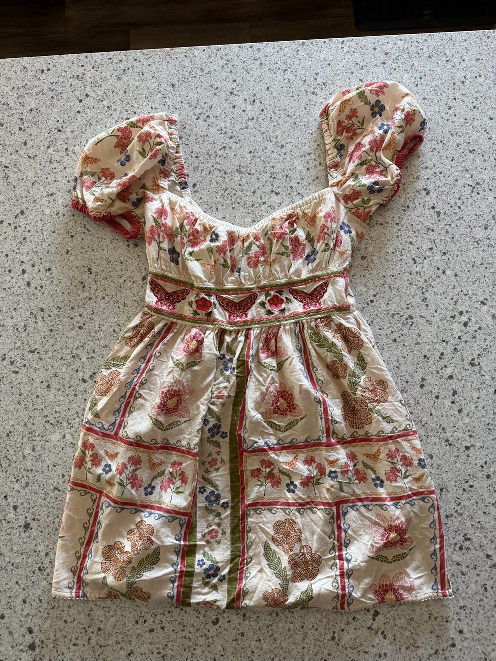 Floral Puff-Sleeve Mini Dress in Cream and Pink